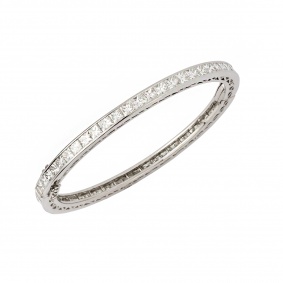 18k White Gold Diamond Set Hinged Bangle 14.39ct